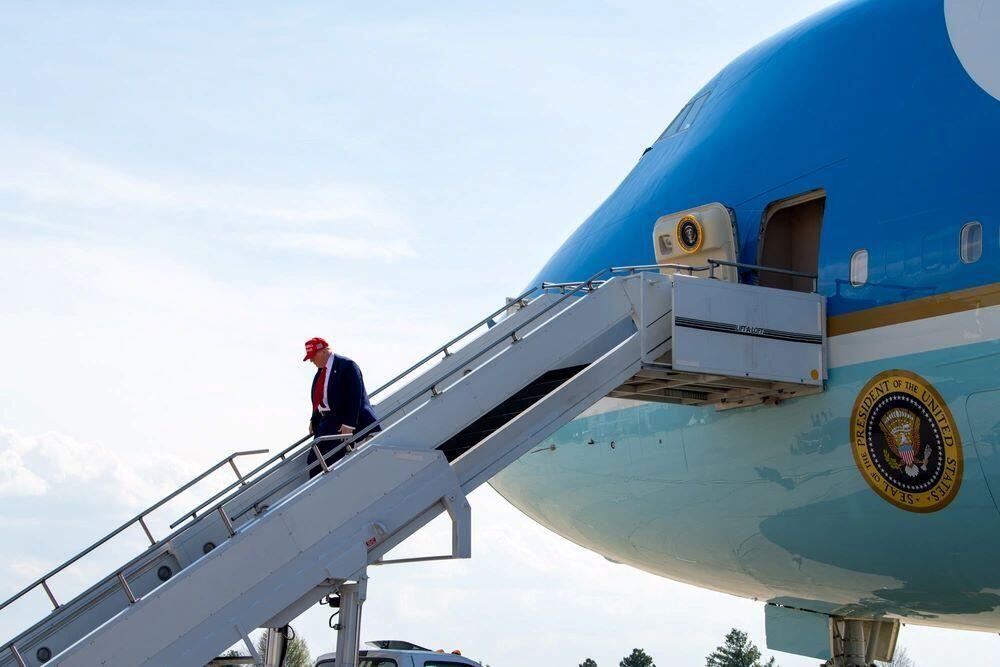President Trump leaves the VC-25A ‘Air Force One.’ Credit: U.S. Air Force