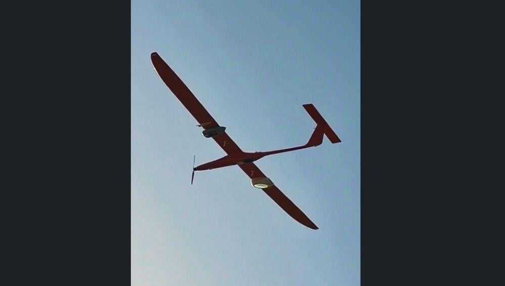 Kraus Hamdani Aerospace Caption: PowerLight's wireless power beam receiver was mounted under the wing of Kraus Hamdani's K1000ULE