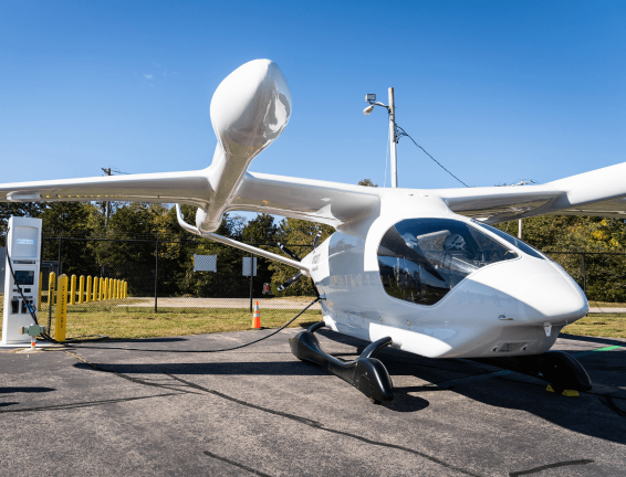 Signature Aviation has deployed Beta Technologies’ Charge Cubes at four of its FBO locations.