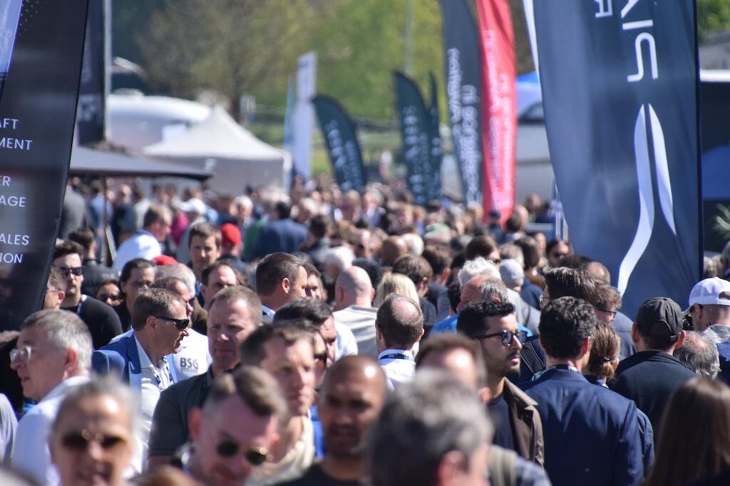 Aero Friedrichshafen static line