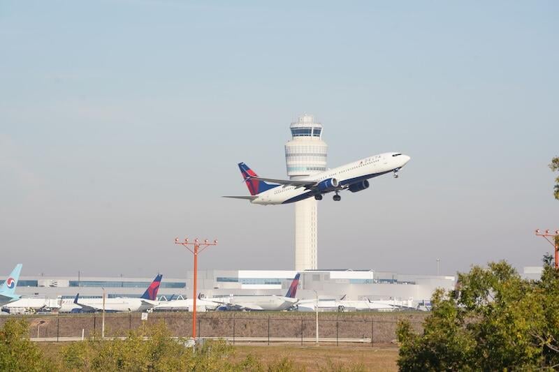 plane taking off at ATL