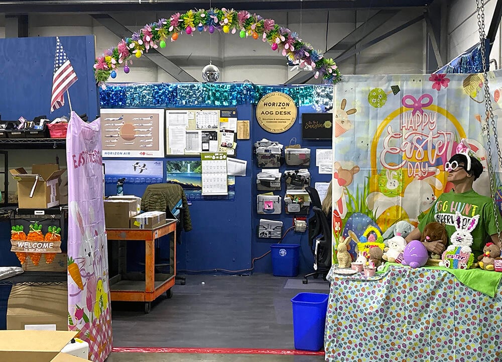 Horizon Air's AOG desk