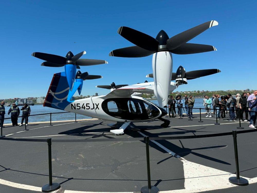 Joby’s S4 aircraft at the West 30th Street Heliport in Downtown Manhattan on April 27.  Credit: Ben Goldstein/Aviation Week Network