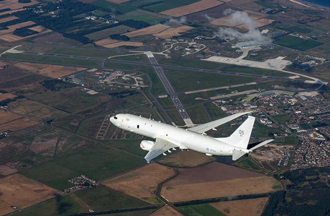 英空軍のP-8哨戒機、海底インフラ周辺のロシア潜水艦を追跡