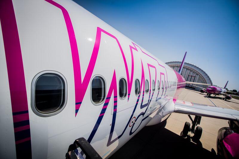 Wizz Air A320neo new livery