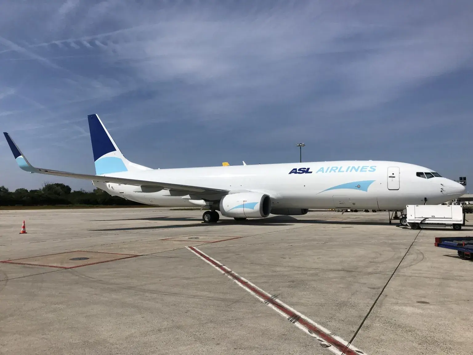 ASL Airlines 737-800