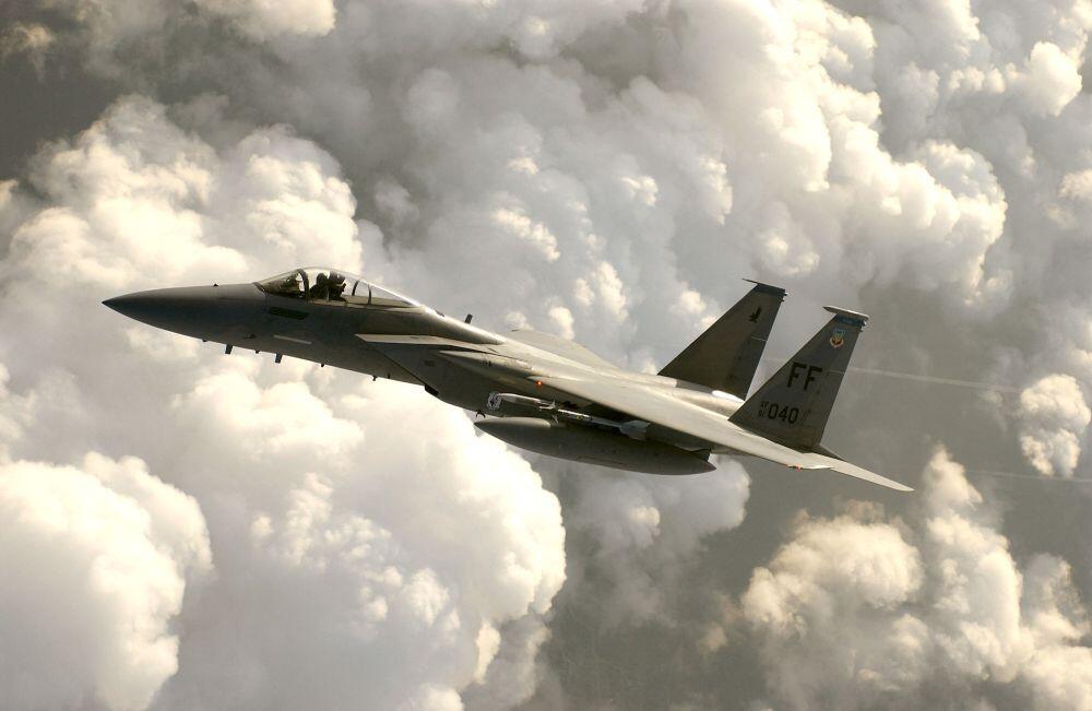 f15