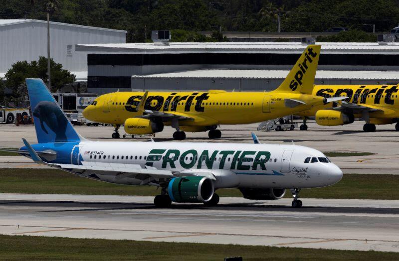 Frontier Airlines and Spirit Airlines aircraft