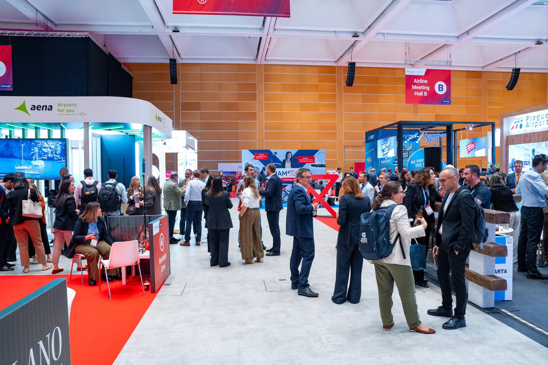 Delegates at the Exhibitor Networking