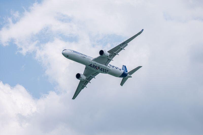Airbus A350 inflight