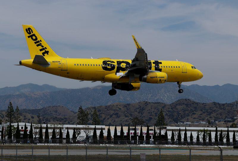 Spirit Airlines aircraft lands at Hollywood Burbank Airport