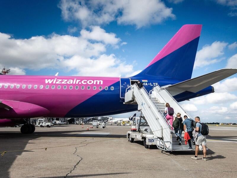 wizz air jet at beg