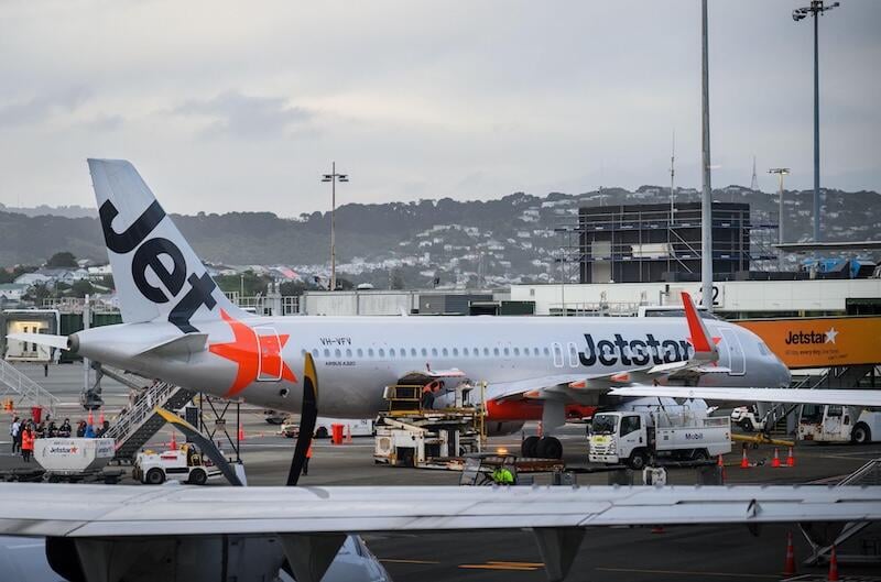 jetstar jet at airport