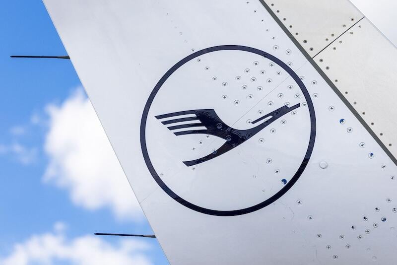 lufthansa logo