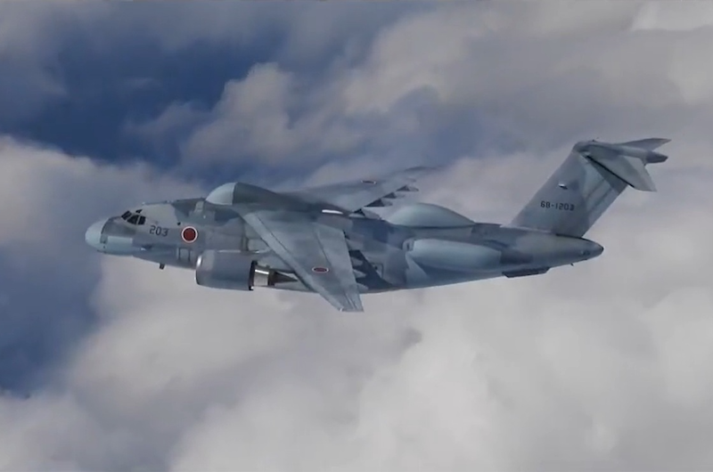 Kawasaki EC-2 standoff jammer aircraft 