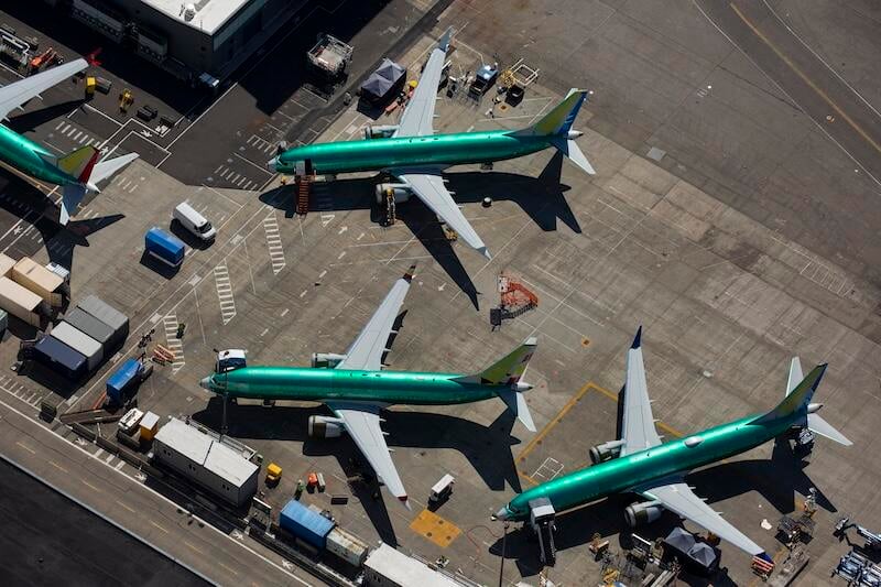 jets before livery after assembly line