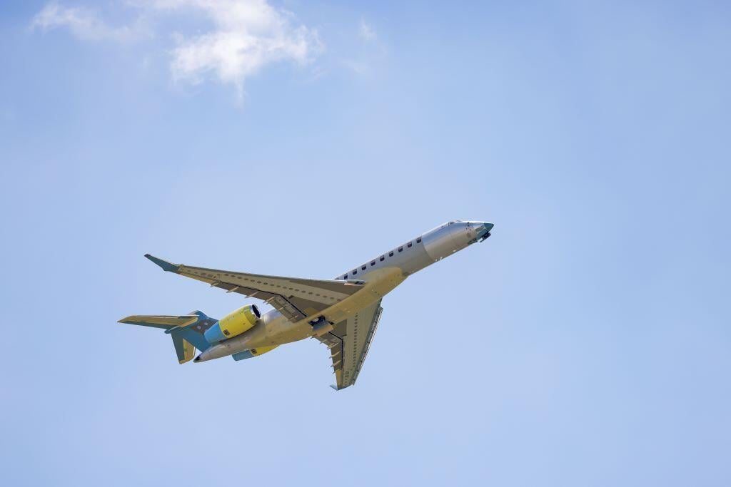 Global 8000
