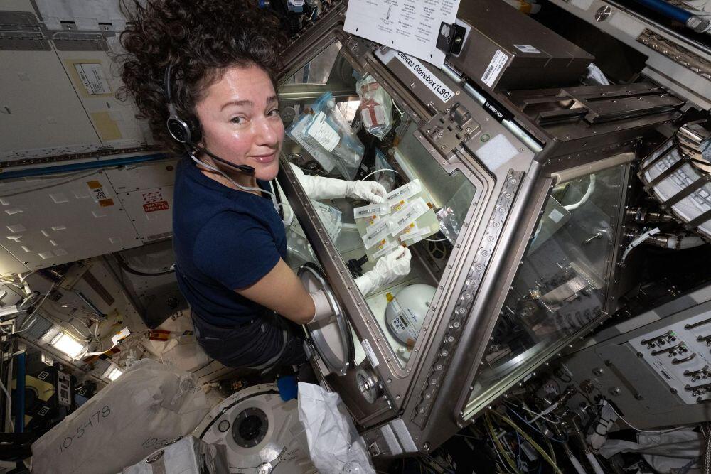 NASA astronaut Jessica Meir prepares samples in the Life Sciences Glovebox to study how weightlessness affects crew blood clotting and immune function for the Megakaryocyte Flying-One investigation. NASA