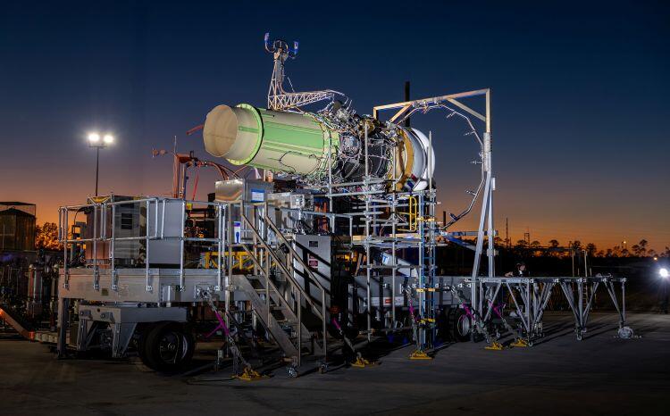 Rolls-Royce and EasyJet tested a modified Pearl15 turbofan