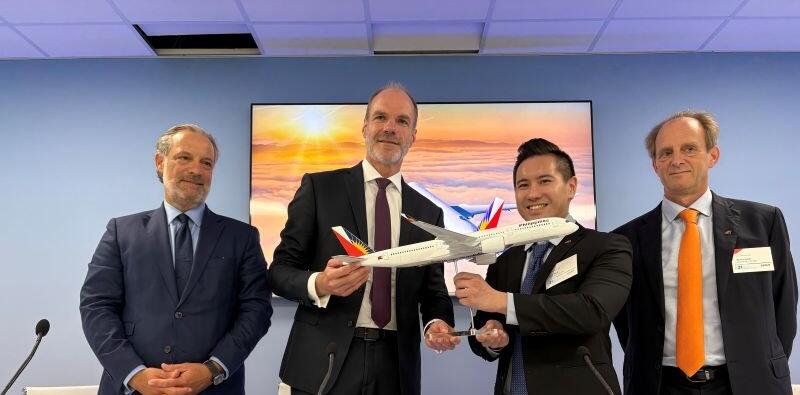 (L-R): Benoît de Saint-Exupéry, Airbus EVP Sales of the Commercial Aircraft; Lars Wagner, CEO Commercial Aircraft Airbus; Lucio Tan III, CEO of PAL Holdings; Richard Nuttall, President of Philippine Airlines.