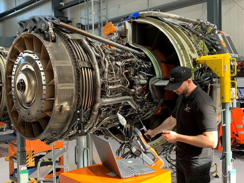 boroscope inspection of engine