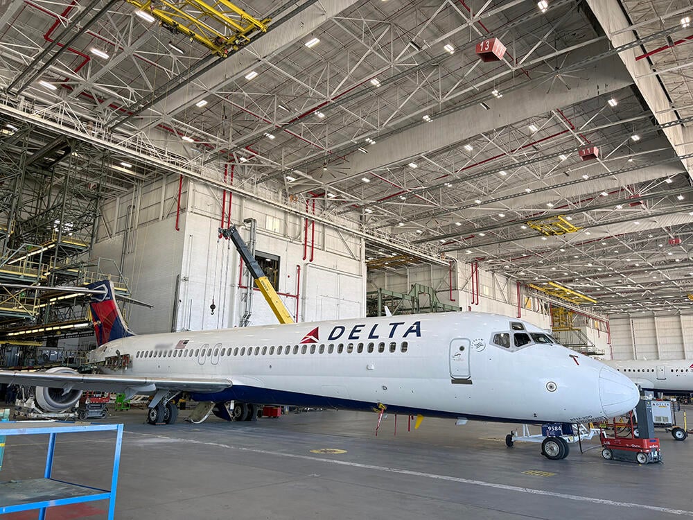Boeing 717 in hangar