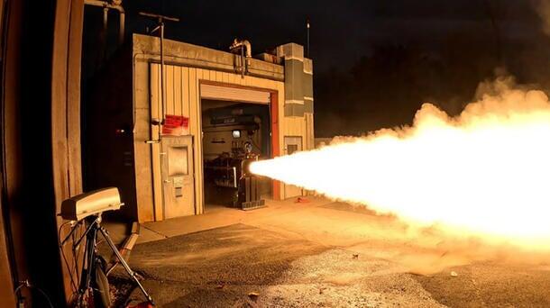 Missile hot-fire test