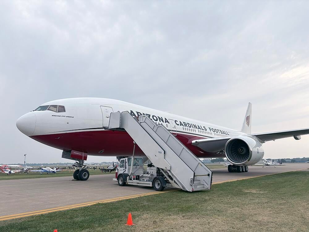 Arizona Cardinals' 777-200ER