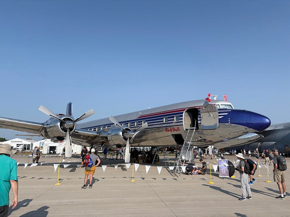 Flying Bulls Douglas DC6-B