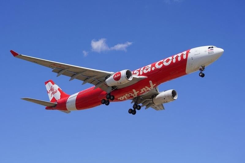 airasia passenger jet 