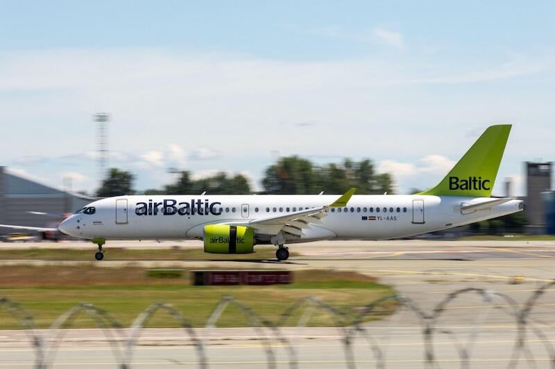 airbaltic a220