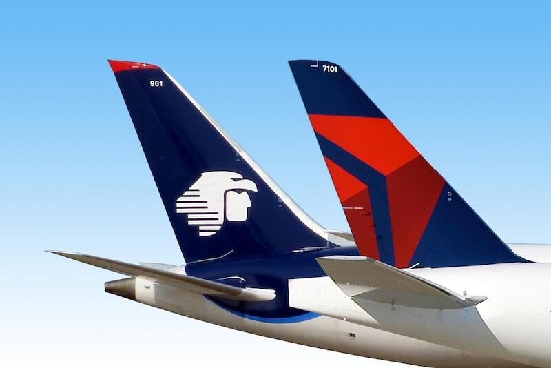 aeromexico and delta aircraft tails