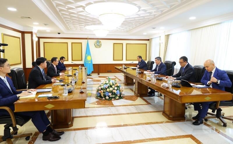 cag team (left) with kazakh prime minister 