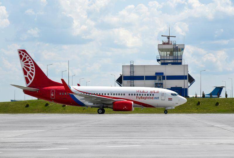 Fly Baghdad 737-700 