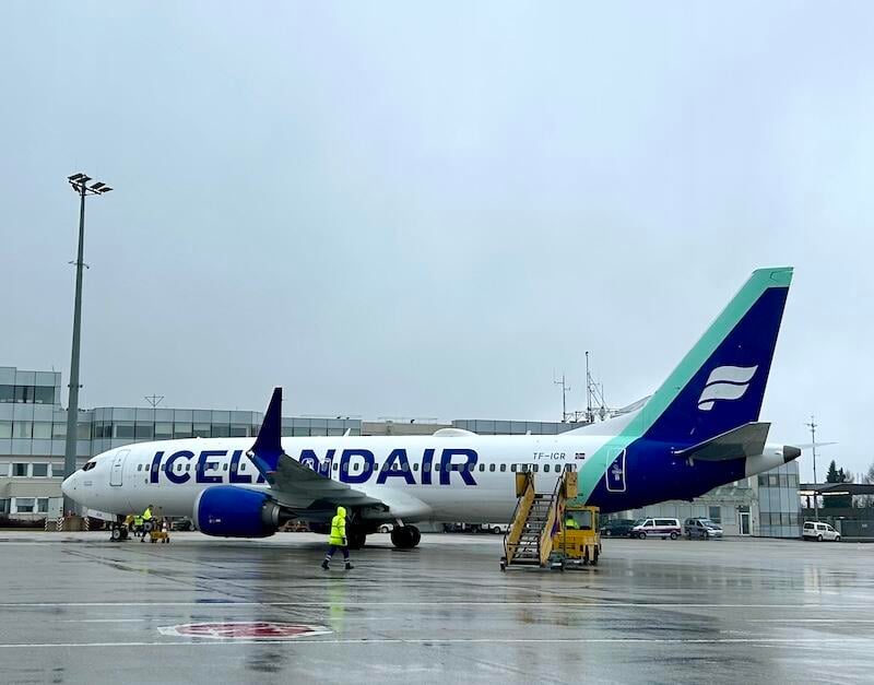 icelandair boeing 737-8