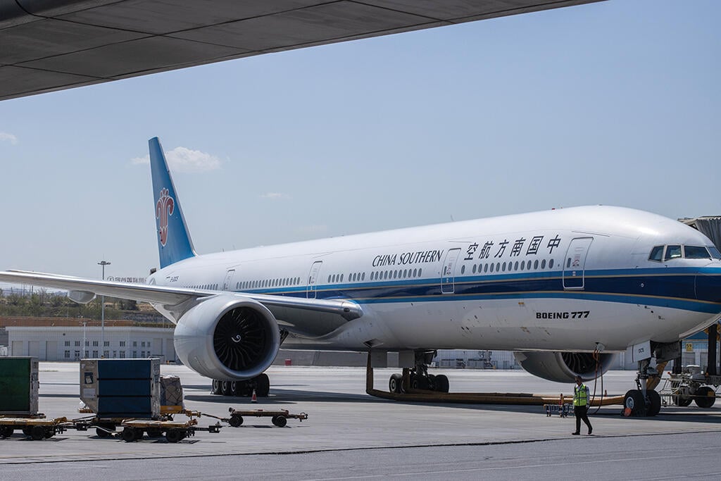 China Southern Airlines Boeing 777-300ER