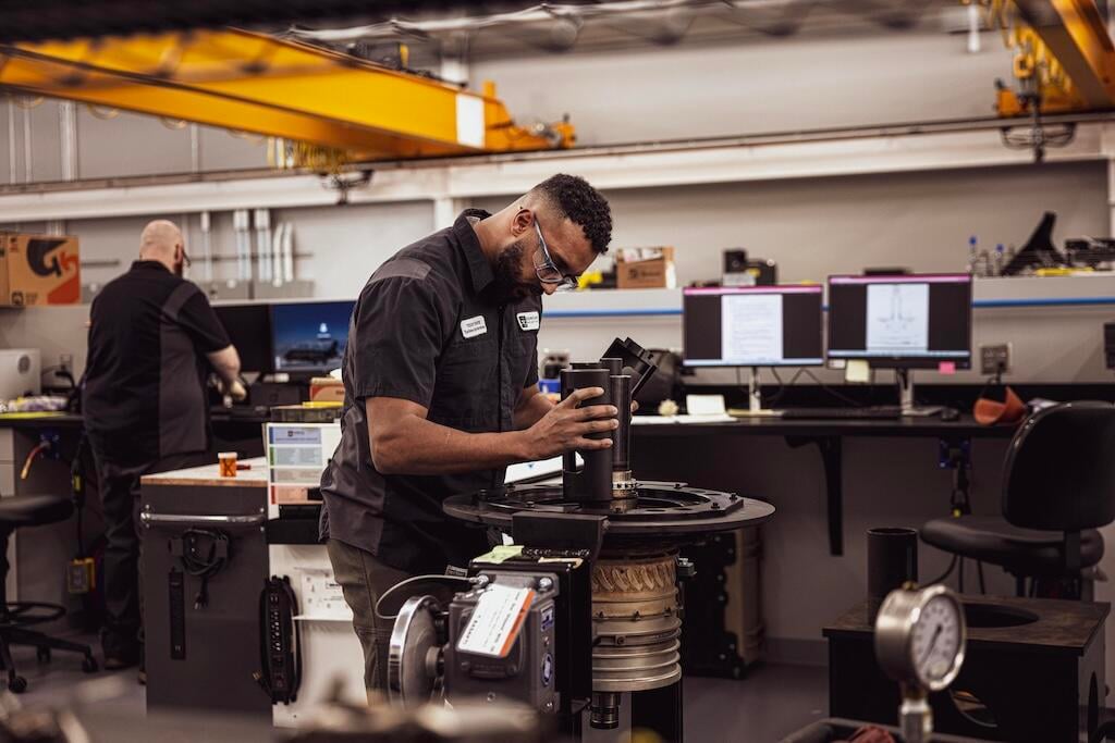 Duncan Aviation PW500 disassembly