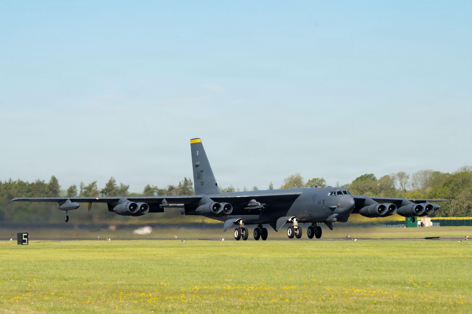 B-52: USAF