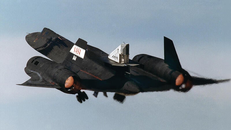 Lockheed Blackbird SR-71 flying