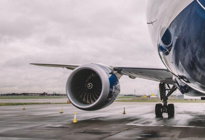 787