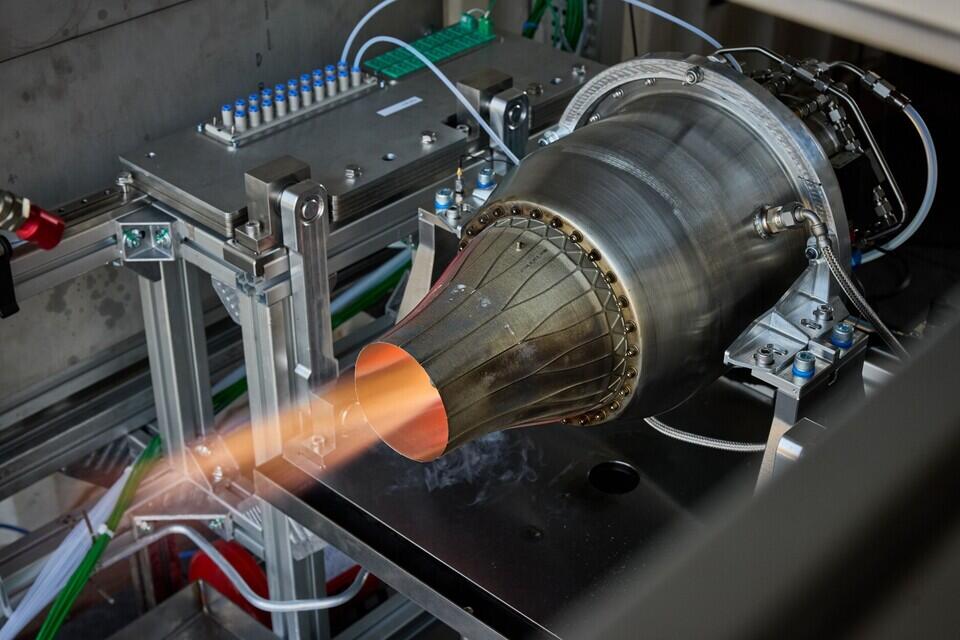 Turbojet engine