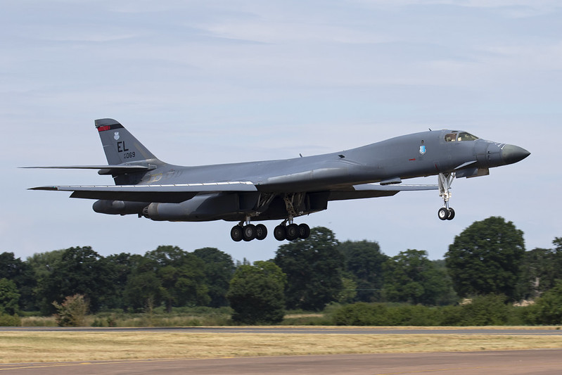 b-1b bomber