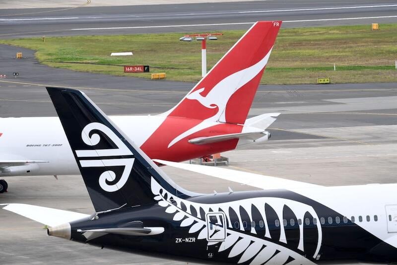 air new zealand and qantas aircraft tails