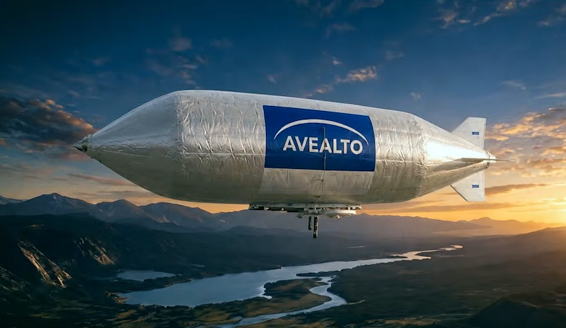 silver avealto airship in air rendering