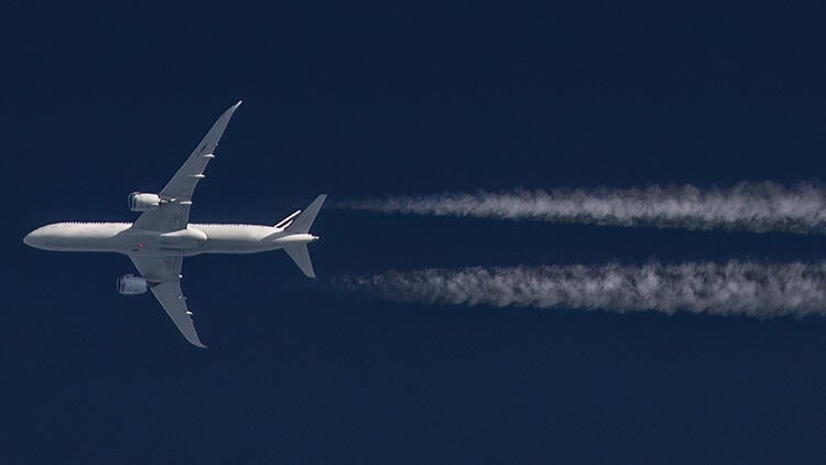 contrails