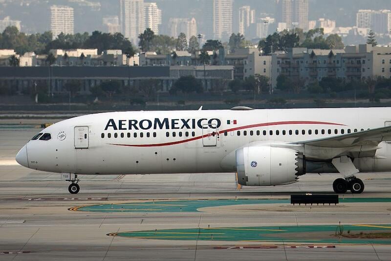 Aeromexico jet at LAX