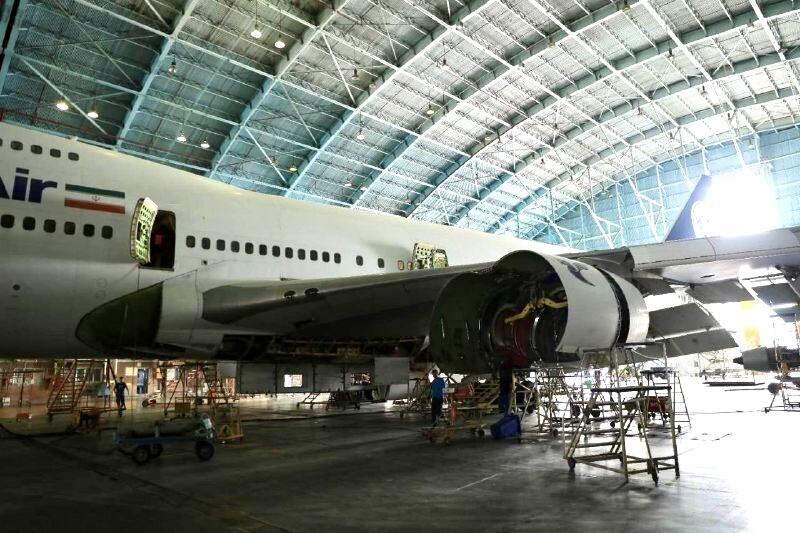 Iran Air 747-200 D check