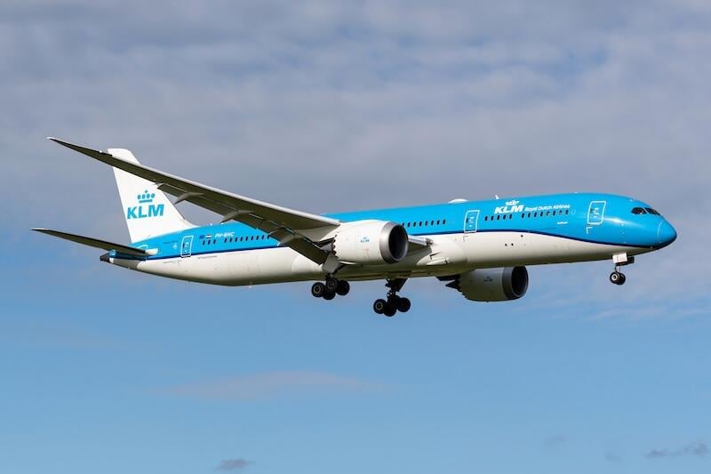 klm boeing 787-9 aircraft
