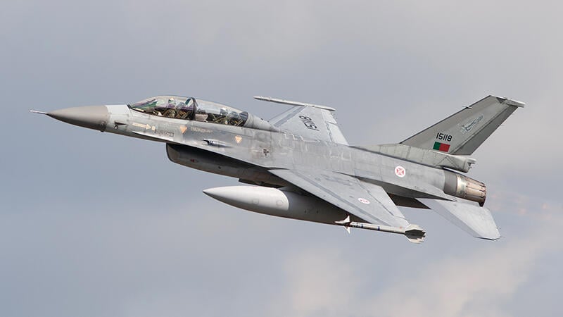 Portuguese F-16 flying