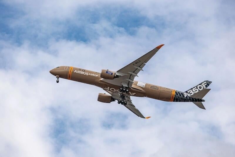 a350F flying in test flight